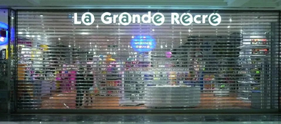 Rideau de protection transparent à La Grande Récré