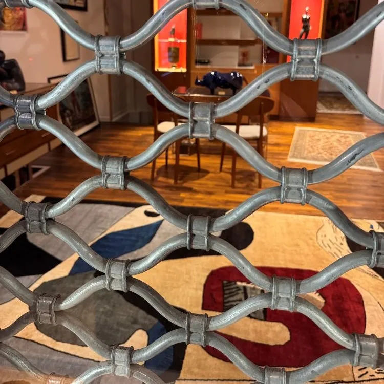 Grilles de protection métallique à tubes ondulés