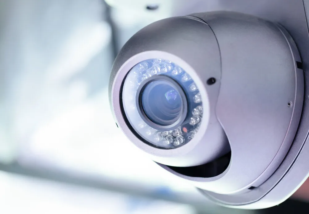 Pourquoi installer des caméras de surveillance ? Pourquoi installer des caméras de surveillance ?